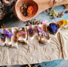 Load image into Gallery viewer, Spring Flora- Organic Soap
