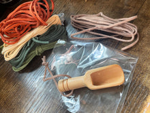 Load image into Gallery viewer, Bamboo Tea Scoopers
